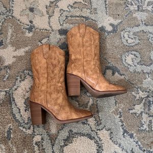Mia western boots